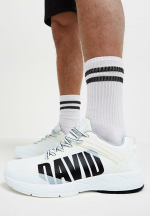 Camp David, Trainers - white