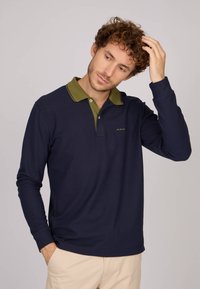 Non sélectionné, navy blue