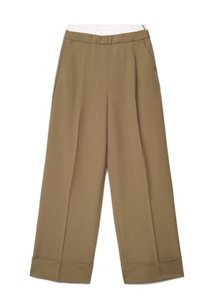 Pantalon kaki taille haute à jambes larges avec poches avant et ourlets retroussés, doté d'une ceinture élastique blanche à boutons.