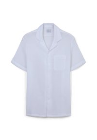 Camicia bianca a maniche corte con colletto a punta e una tasca sul petto, esposta su uno sfondo neutro.