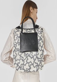 Tous KAOS PIX SOFT - Mochila de senderismo - beige