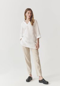 TATUUM KLEARA - Blūze - white