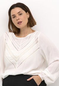 Kaffe Curve Blouse - chalk
