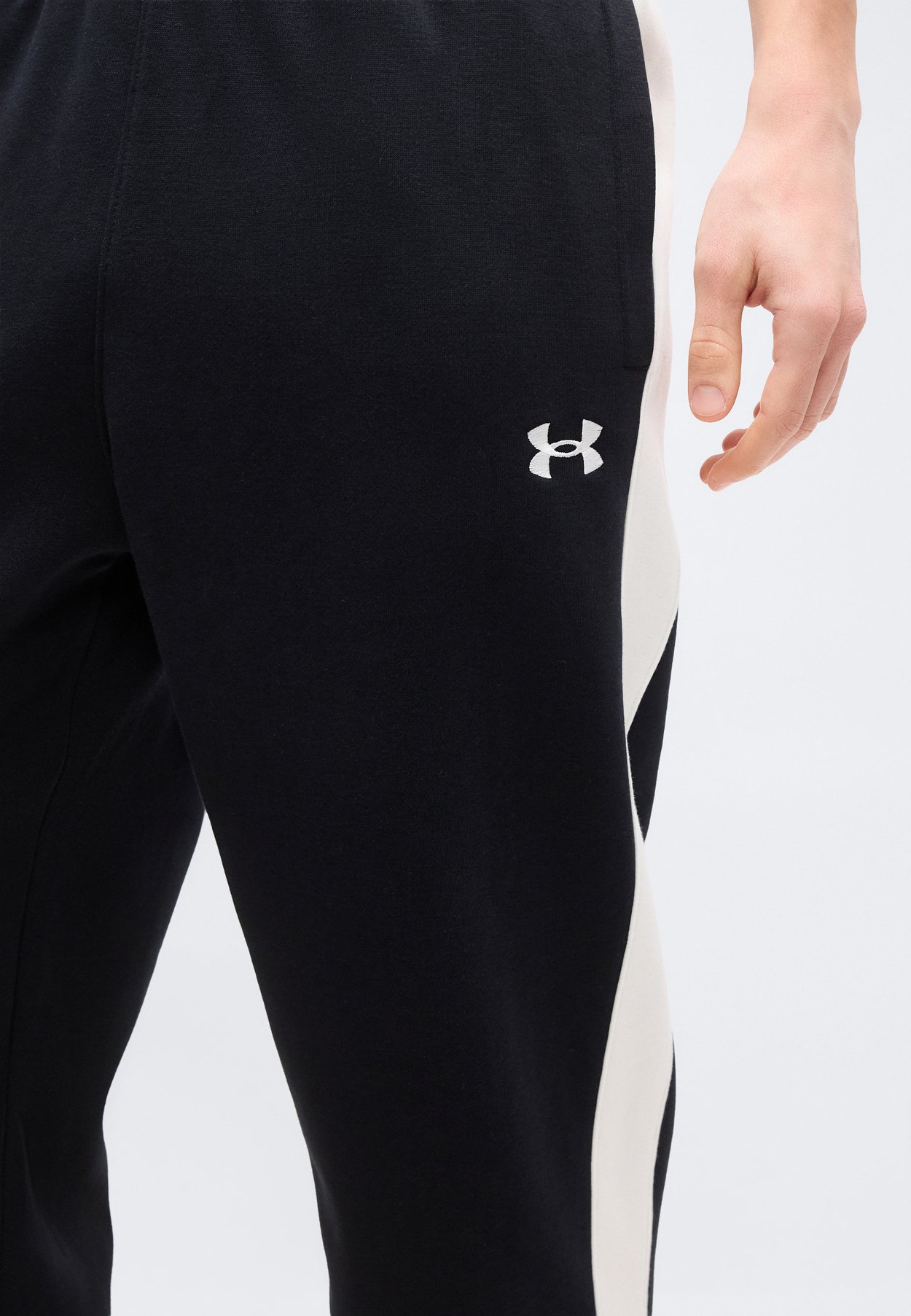 RIVAL FLEECE