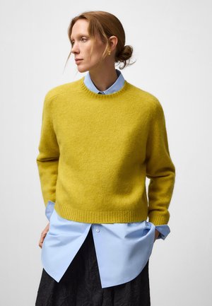 Jumper - yellow