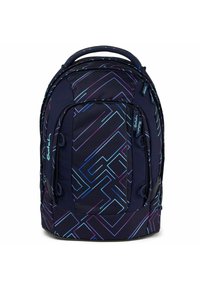 Marineblaue Tasche mit geometrischem Muster in Lila und Zyan. Verfügt über zwei Seitentaschen, einen gepolsterten Griff und ein strapazierfähiges Material.