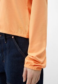 QS MANCHES LONGUES ET ENCOLURE EN V - Longsleeve - mango