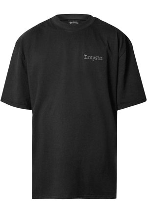 Musta puuvillapaita, jossa on pyöreä kaula-aukko ja lyhyet hiharat. Edessä on teksti "Dropsize" koristellulla fontilla.