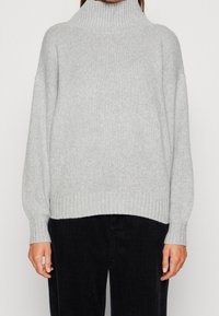 GAP Strickpullover - light grey