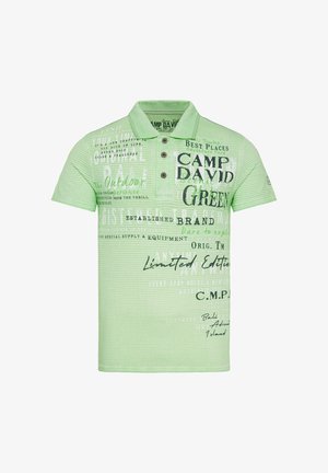 Zöld csíkos pólóing gallérral, három gombbal, és eltérő nyomott mintákkal és feliratokkal, kontrasztos színekben az anyagon.