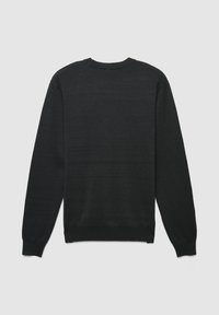 Schwarzer Pullover mit langen Ärmeln, rundem Halsausschnitt und glatter Textur, in einfarbiger Ausführung ohne sichtbare Akzente oder Muster.