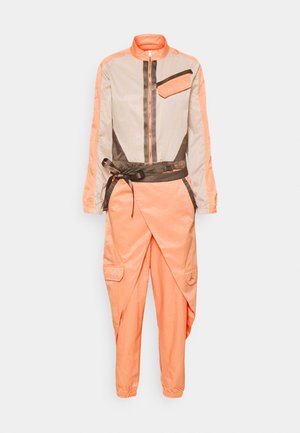 FLIGHTSUIT FUTURE - Jumpsuit - apricot agate/red/bronze