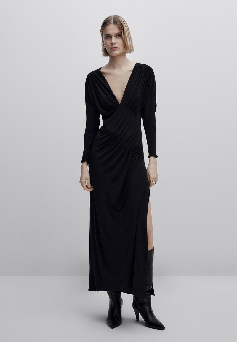 Massimo Dutti STUDIO WITH GATHERED DETAIL Robe de jour black/noir