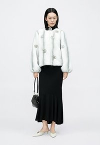 Cinq à Sept BENSON - Zimná bunda - ivory