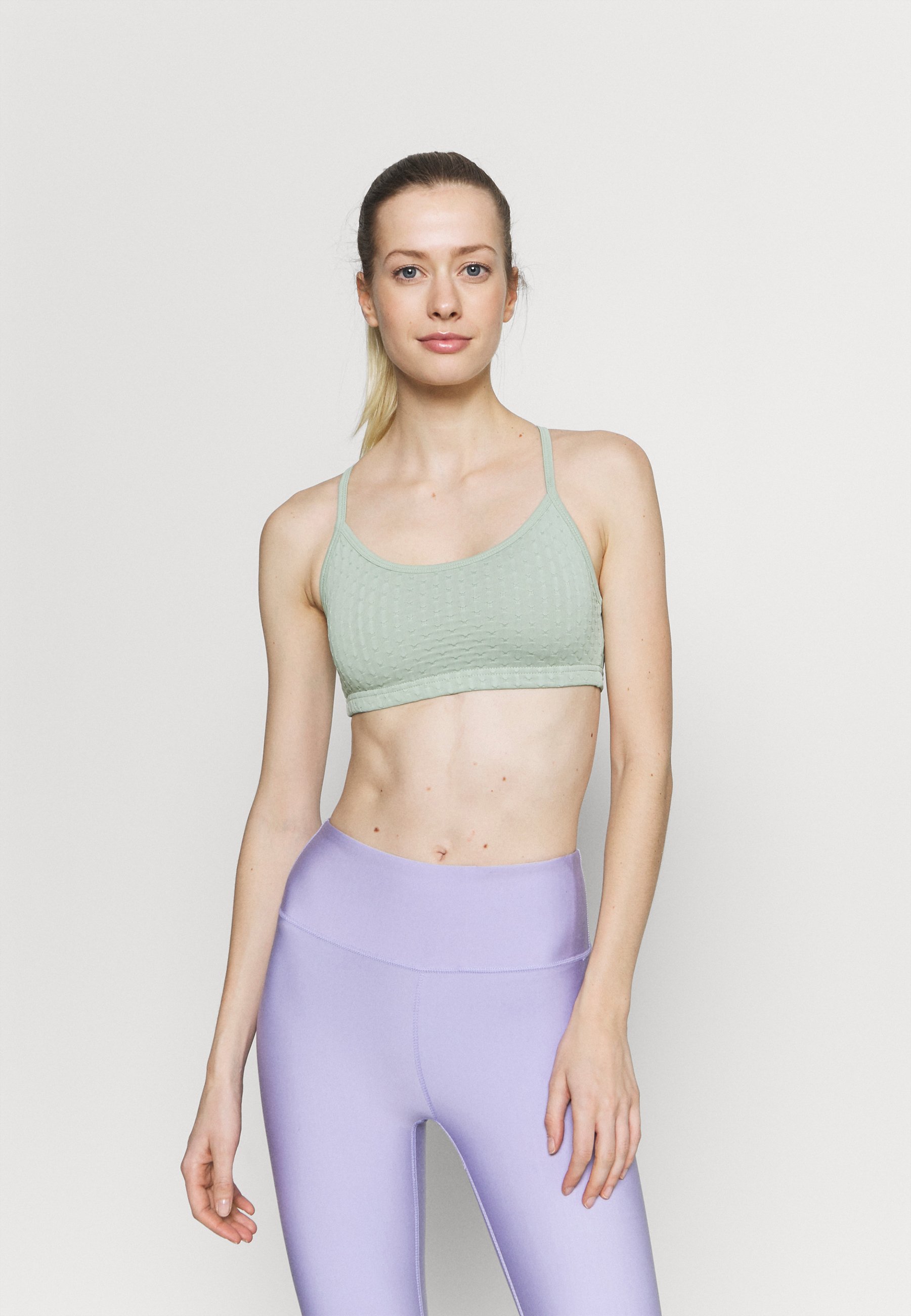 Cotton On Body WORKOUT YOGA CROP - Sport-BH mit leichter Stützkraft - mint