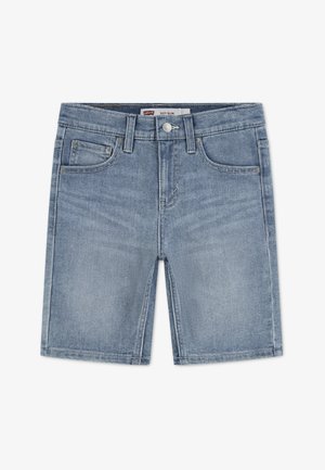 Shorts en jean bleu clair avec une coupe droite, un design à cinq poches, une fermeture par bouton métallique et des détails de couture visibles.