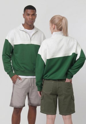 YOURTURN, UNISEX - Sweatshirt - green