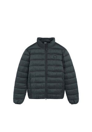 Chaqueta acolchada negra con cremallera frontal completa, cuello alto y puños elásticos, mostrada sobre un fondo blanco.