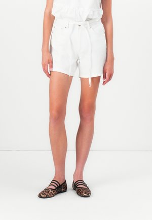 ONLGIANNA BELTED - Denim shorts - white denim