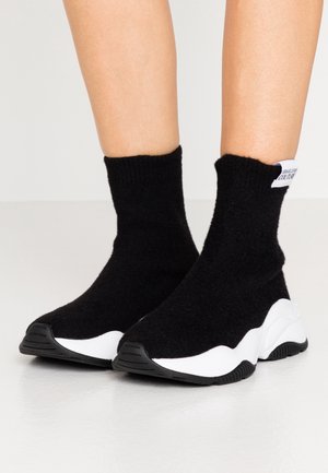 High-top trainers - black