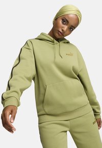 Puma TAPE MINIMAL - Jersey con capucha - calming green