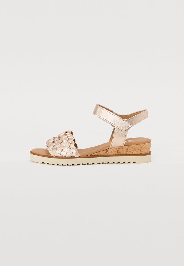 Wedge sandals - muschel