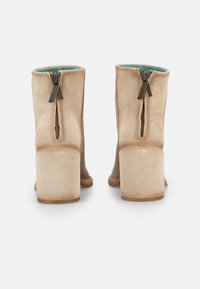 Felmini Botines de tacón - lamb
