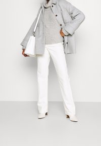 OPUS Sweter