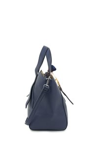 Marine leren handtas met een gestructureerde vorm, textuur buitenkant, dubbele handvatten en een afneembare schouderband. Voorzien van goudkleurige hardware.