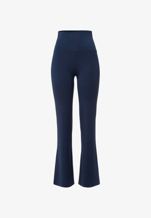 Granatowe, rozszerzane spodnie do jogi z wysokim pasem, wykonane z elastycznej, miękkiej tkaniny; gładka faktura bez widocznych wzorów czy akcentów.