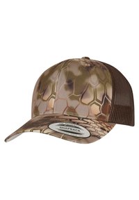 Brun snapback-kappe med camouflage-mønster, struktureret front og mesh-bagdel for ventilation. Tagget læser "Yupoong Siden 1974."