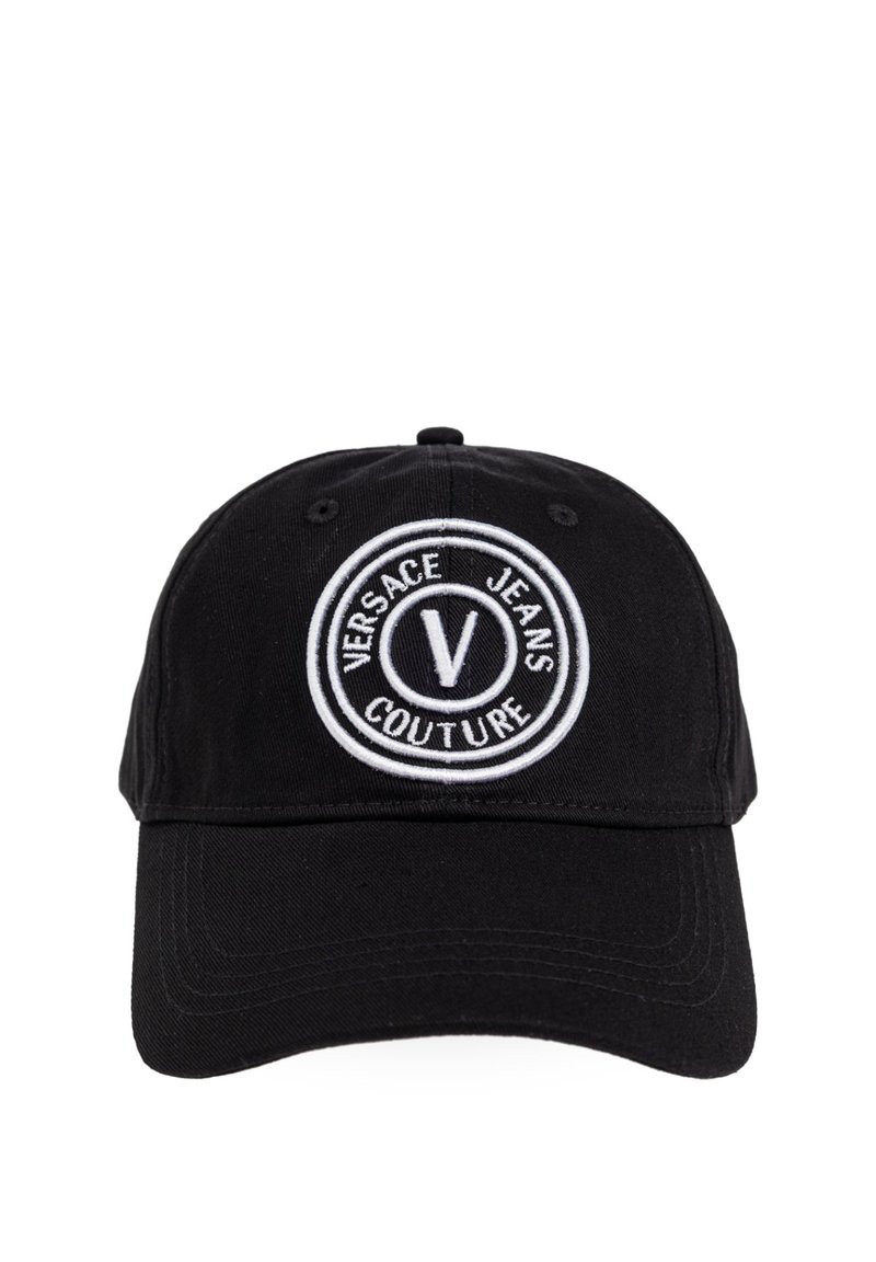 Casquette en coton noir avec un logo brodé rond portant le texte "VERSACE JEANS COUTURE" et un "V" central en blanc. Design de visière courbée.