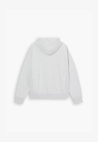 Sudadera gris claro con una textura suave, una capucha amplia y puños y dobladillo acanalados. Diseño simple sin patrones ni acentos visibles.