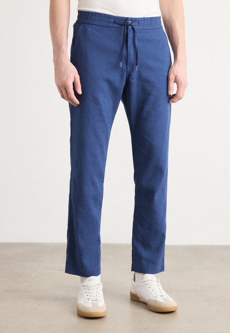 BOSS - SANDERSON - Trousers - open blue, Enlarge