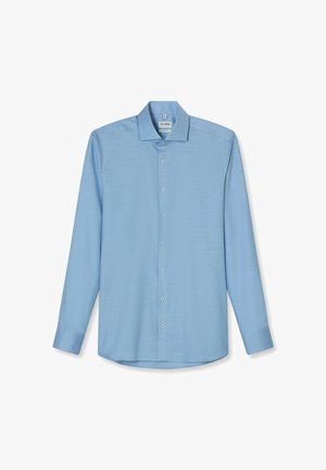 Camicia a maniche lunghe azzurro chiaro con colletto classico, chiusura frontale con bottoni e texture liscia. Il tessuto presenta un motivo sottile e una vestibilità su misura.