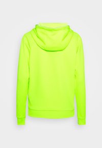 Sudadera de color verde neón con capucha ajustable, puños acanalados y dobladillo inferior. Fabricada en un tejido suave y texturizado con un diseño limpio y sencillo.