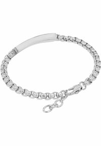 Pulsera de cadena de plata con una placa de identificación pulida y plana. Presenta eslabones redondos, un cierre de langosta y una cadena ajustable con un lazo extra.