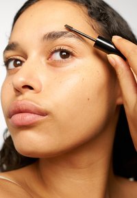 IsaDora BROW FIX TINTED EYEBROW - Øjenbrynsblyant - 54 dark brown