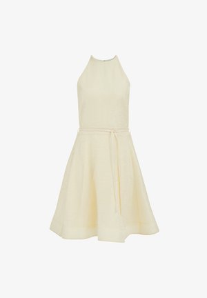 Robe crème sans manches avec col en licou, jupe évasée et ceinture fine en tissu nouée à la taille, présentée sur un fond blanc.