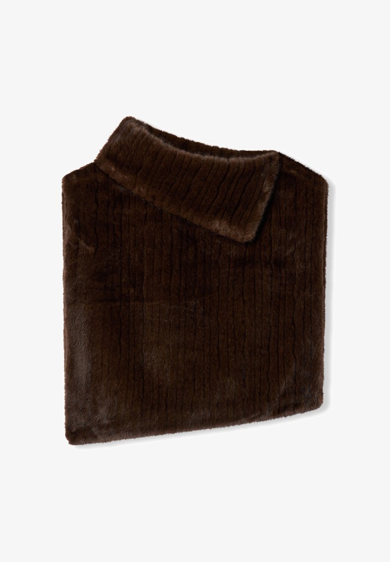 Poncho marrone in pelliccia sintetica con collo a risvolto, caratterizzato da un motivo testurizzato e una superficie liscia. Forma rettangolare, finitura morbida, senza accessori metallici.