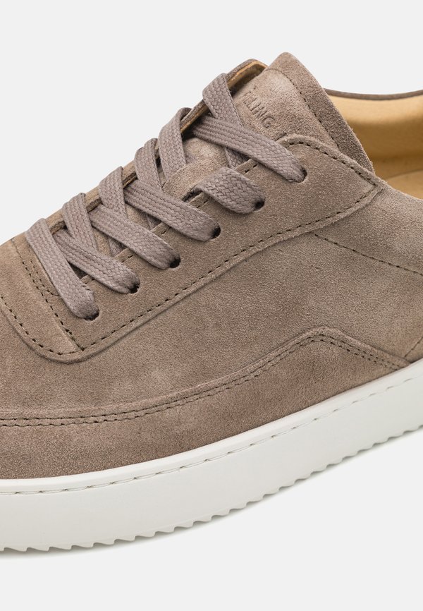 MONDO  - Trainers - earth3