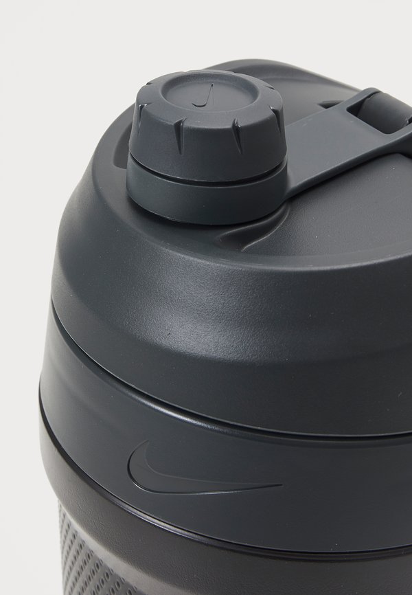 FUEL JUG 64 OZ CHUG 1.892 ML - Drink bottle2