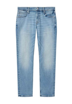 Lichtblauwe spijkerbroek met een vervaagde wassing, voorste knoop- en ritssluiting, en vijf zakken, plat neergelegd op een witte achtergrond.