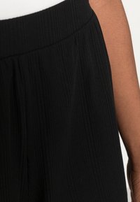 Even&Odd 2 PACK - Calções - black/off white