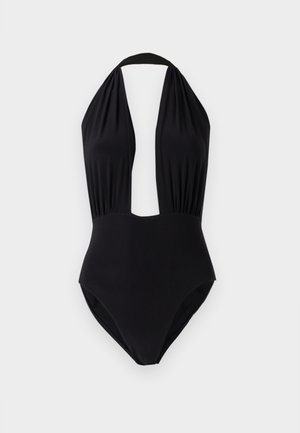 Sort ét stykke badetøj med halterneck-design, dyb udskæring foran, sammenkrøllet stof ved barmen og en glat overflade.
