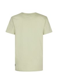 Korte mouwen t-shirt in lichtgroene katoen, ronde halslijn, naadloze schouderdetails en een klein label aan de linkerkant nabij de zoom.