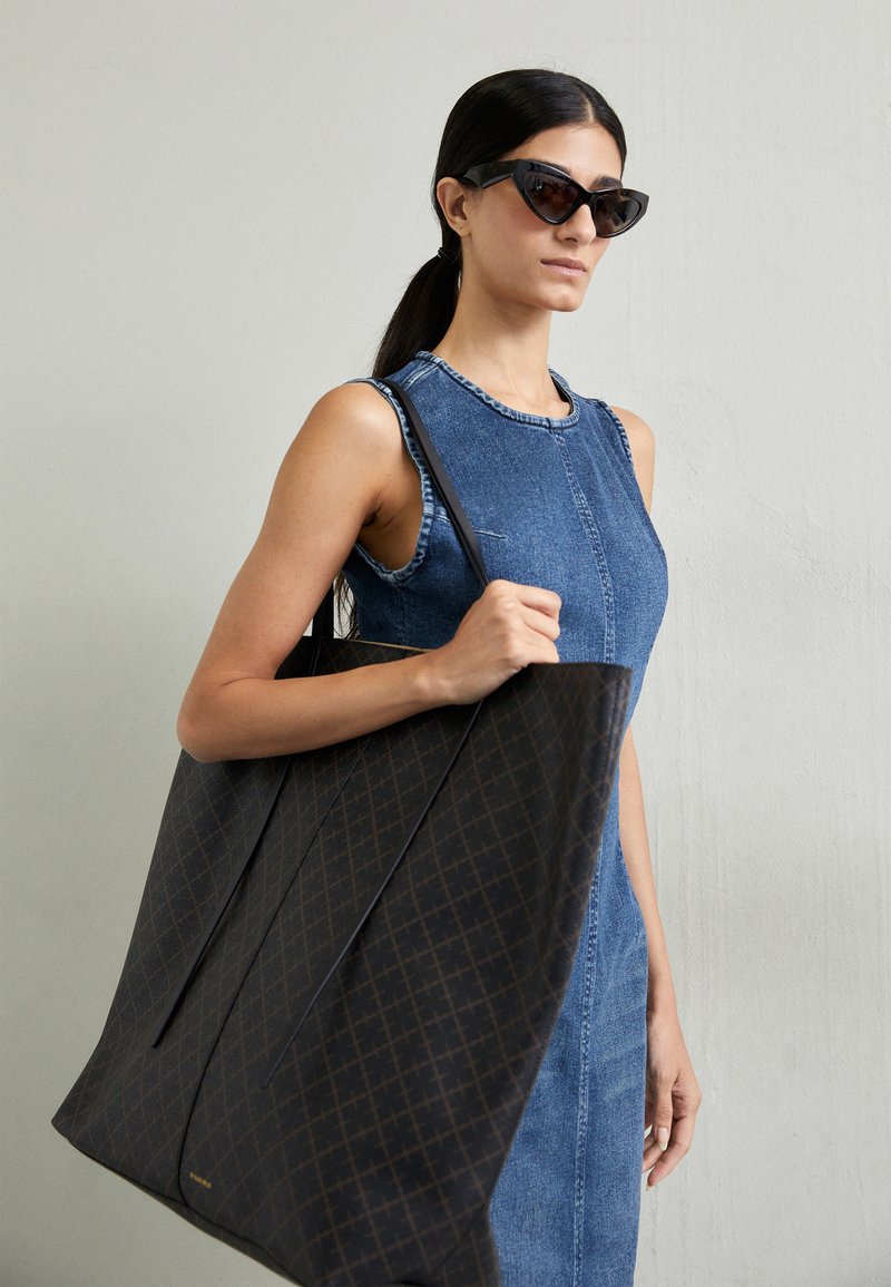 By Malene Birger ABRILLE - Shoppingveske - dark chokolate
