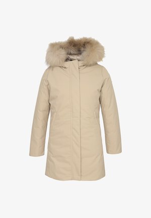 Cappotto invernale beige con cappuccio, dotato di profilo in pelliccia sintetica staccabile, maniche lunghe e tasche laterali, realizzato in materiale liscio e trapuntato.