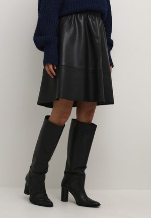 KAMIKKA - A-snit nederdel - black deep
