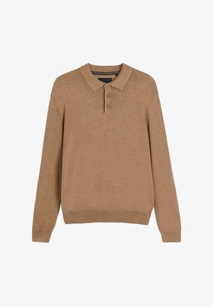 Brązowy polar polo z długim rękawem, wykonany z miękkiej tkaniny, z klasycznym kołnierzem, plisą na trzy guziki oraz prążkowanym wykończeniem na dole i mankietach.